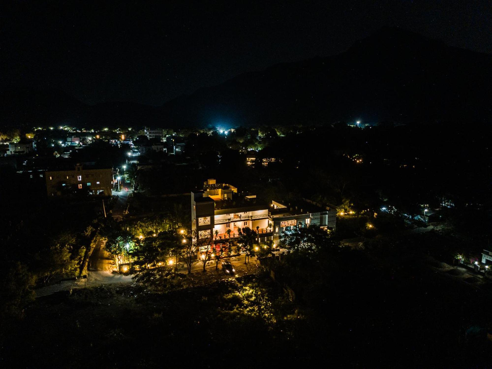 Aashreya Suites Tiruvannāmalai Eksteriør bilde