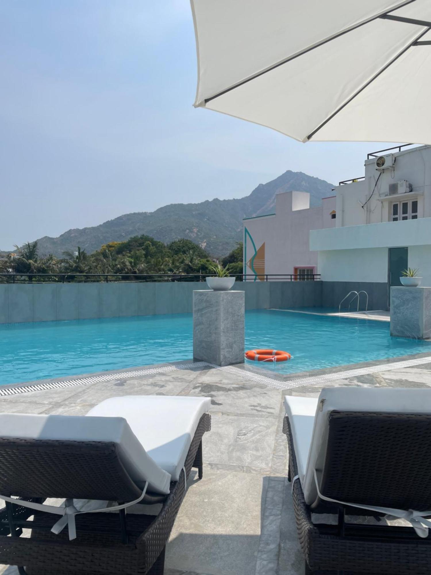 Aashreya Suites Tiruvannāmalai Eksteriør bilde
